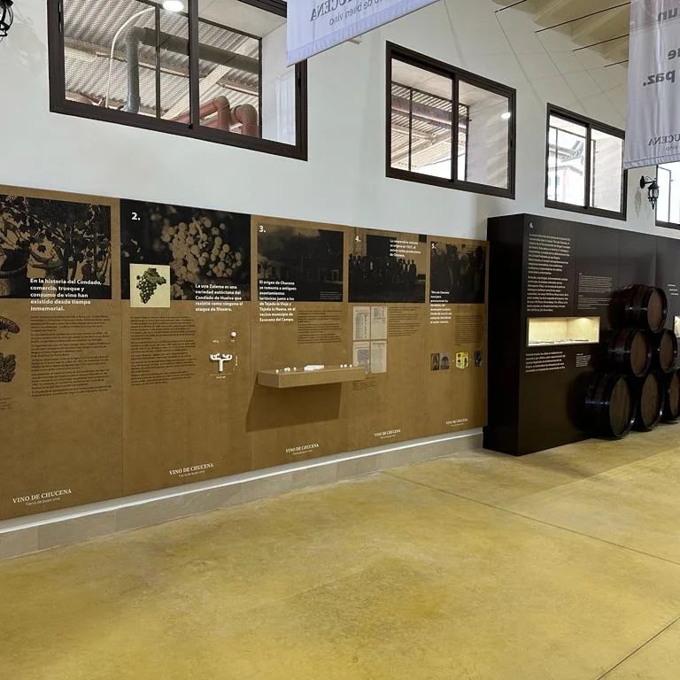 Fabricacion y montaje de elementos expositivos